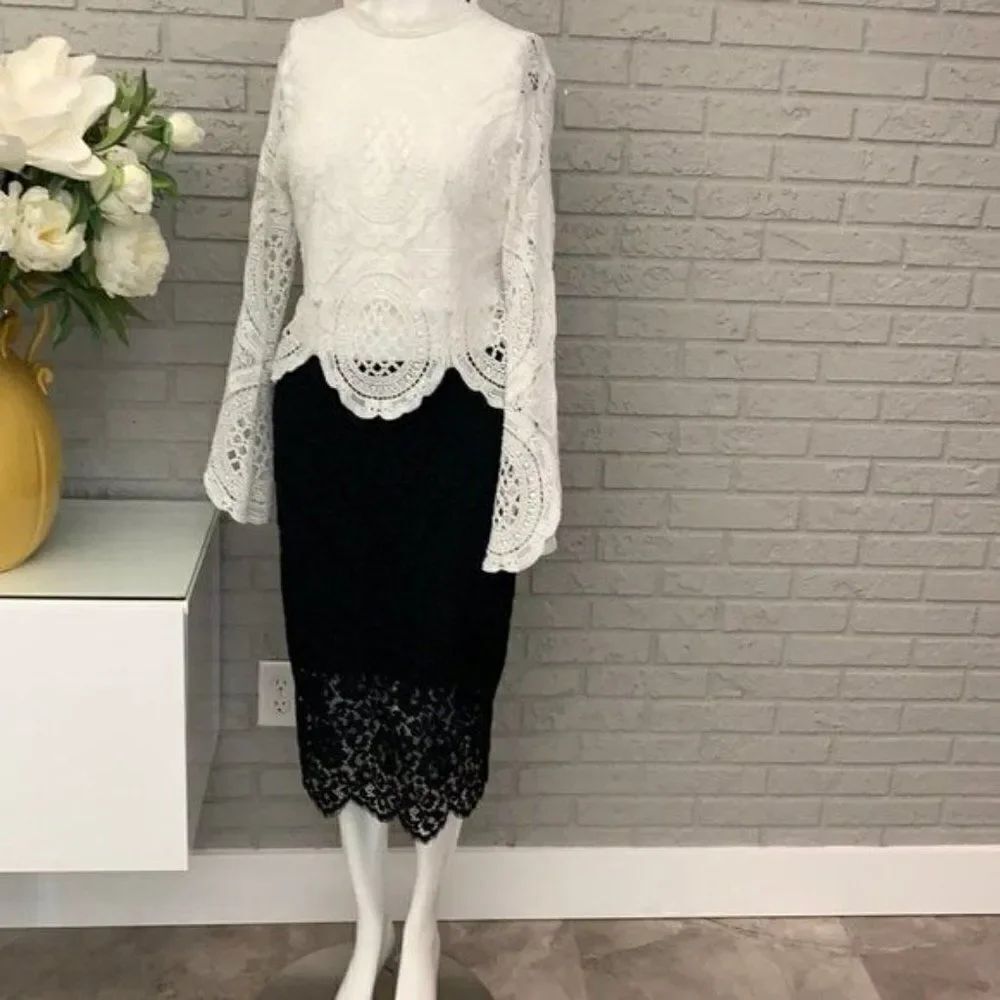 Rafaella Black Bohemian Voyage Lace Skirt Size 6